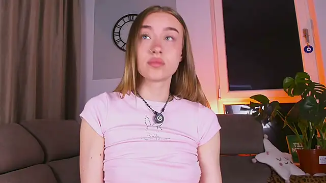 SugarSkye's Live XXX Chat