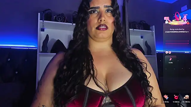Chat +18 de MariaGaitan ao vivo