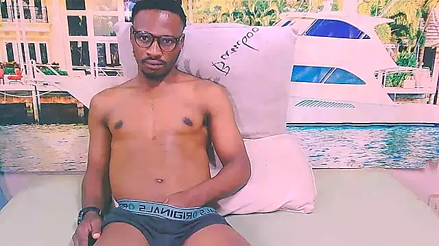 EbonyTiger69 Show Webcam