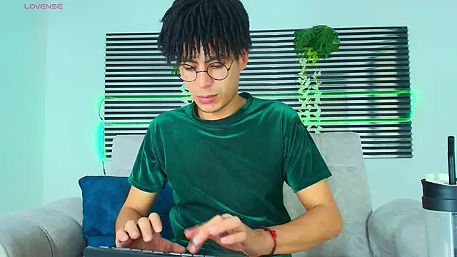 ThiiagoSaeenzn Live XXX chat