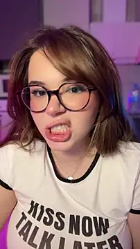 CutiePie3 Live XXX-chat
