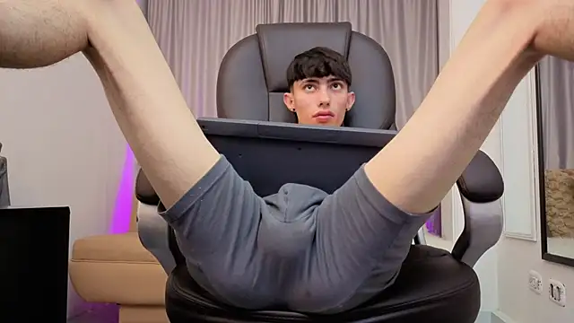 Caled_Saenz's Live XXX Chat