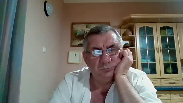 machomale3 Adlı Modelin Canlı XXX Sohbeti
