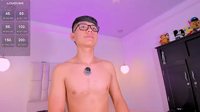 دردشة CodyTwink الجنسية المباشرة