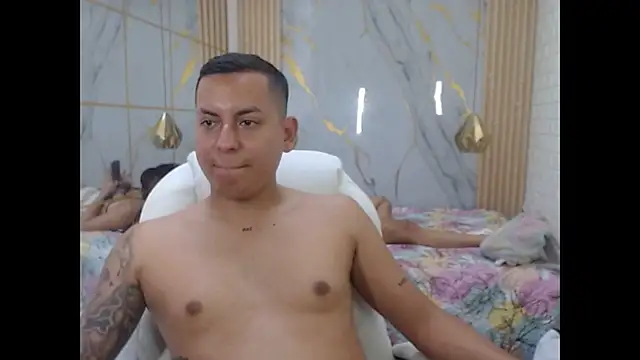 Chat +18 de vanessa_f ao vivo