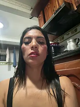AlisSon__hot Adlı Modelin Canlı XXX Sohbeti