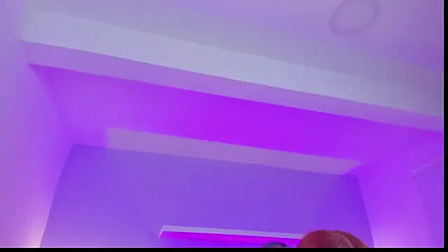 kitty_sweeety_'s Live XXX Chat