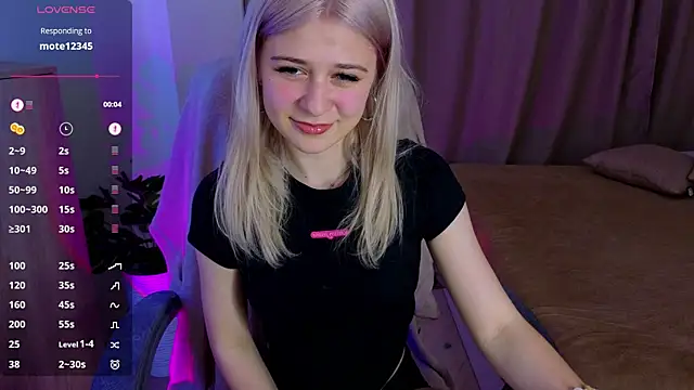 ApheliaStar's Live XXX Chat