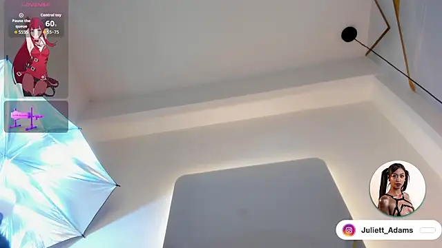 Chat XXX en directo de Juliett_Adams_