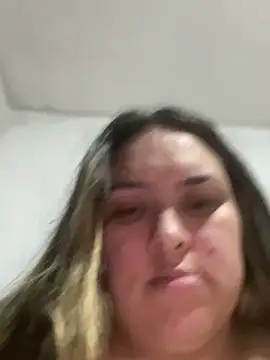 Chat +18 de Tata0807 ao vivo