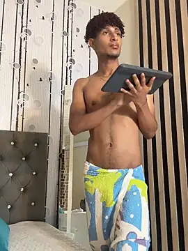 XXX chat uživo modela Alex_Bloom