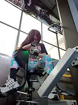 Sam_Sara Adlı Modelin Canlı XXX Sohbeti