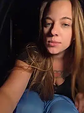 Luna_Lynn Live XXX Chat