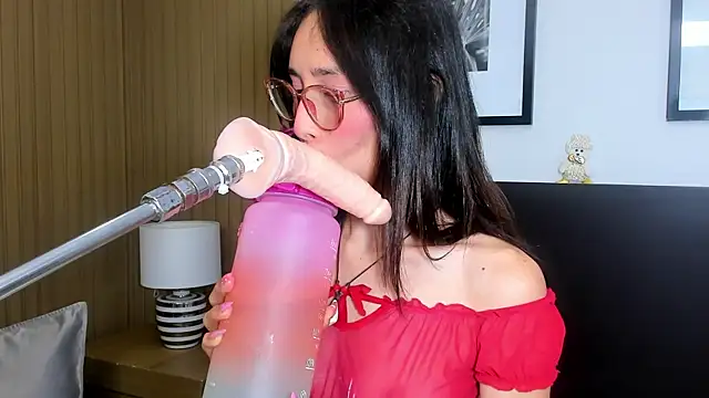doll_bella_ élő XXX-chatje