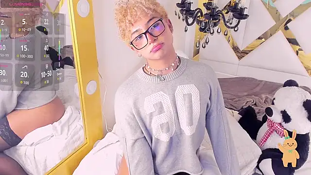 Valentin0__3's Live XXX Chat