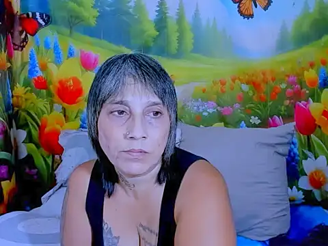indianroxy 即時 XXX 聊天