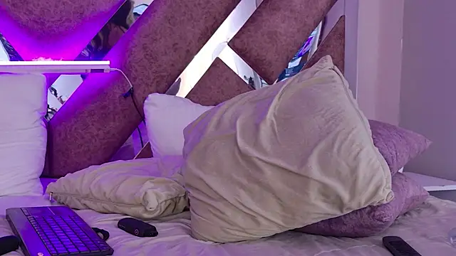 AmmyJones_ Chat XXX live