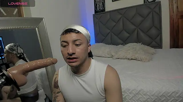 Dereck_Klain's Live XXX Chat