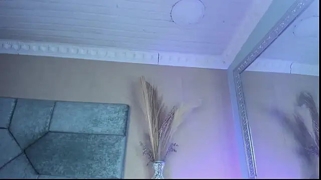 NaomySakura élő XXX-chatje