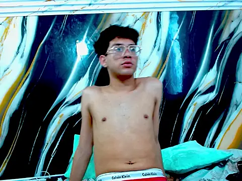 LAYAN_FEMBOY Webcamshow