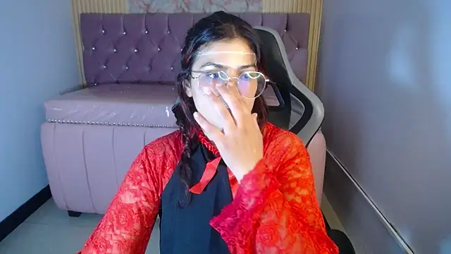 Scarlett_jhonson_ch Adlı Modelin Canlı XXX Sohbeti