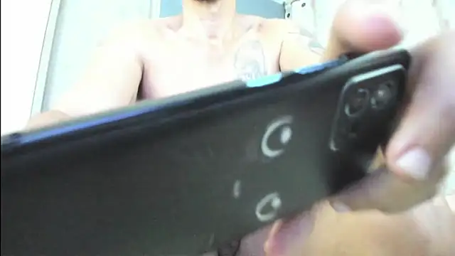JULESLAKES Pertunjukan Webcam