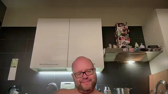 Chatroom XXX en direct de theitalianbear