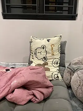 Lucy_girl লাইভ XXX চ্যাট