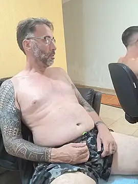 Tiojhonny Chat XXX in diretta