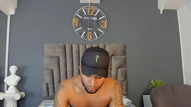 Czat XXX na żywo – Robin_Rief