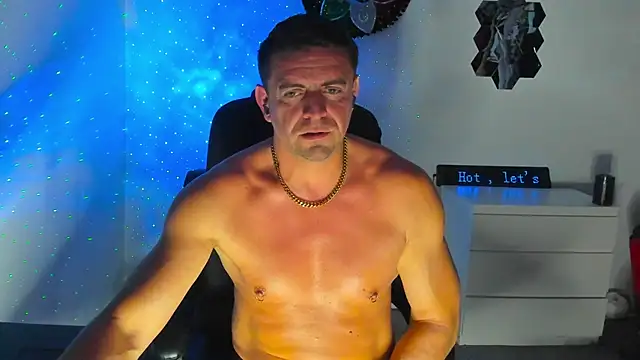 Show modela petr37pol na web-kameri