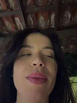 แชท XXX สดของ Rafaellaz