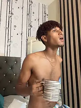 Онлайн чат XXX Alex_Bloom