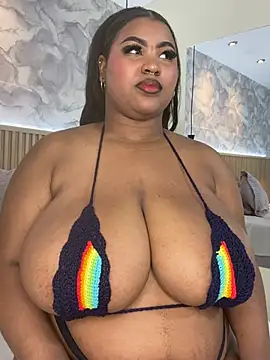 AinaraJimenez Show in webcam