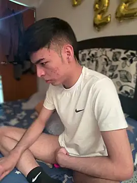 XXX chat uživo modela The_Conquer