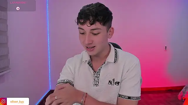 Czat XXX na żywo – OLIVER_K