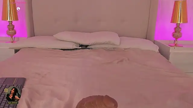 kaylarossi live XXX chat