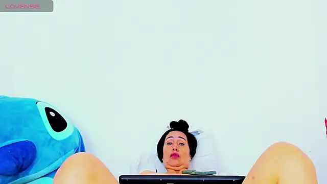 Živý XXX chat HorniestMilf