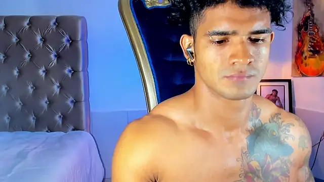 antonio__444's Webcam Show
