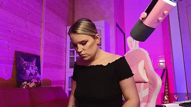 دردشة Lady_Shine الجنسية المباشرة