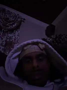 Chat soba uživo modela dingoding