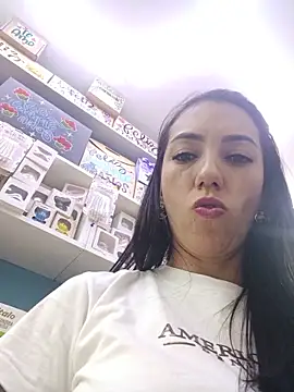 LunaZambrano: απευθείας συνομιλία ΧΧΧ