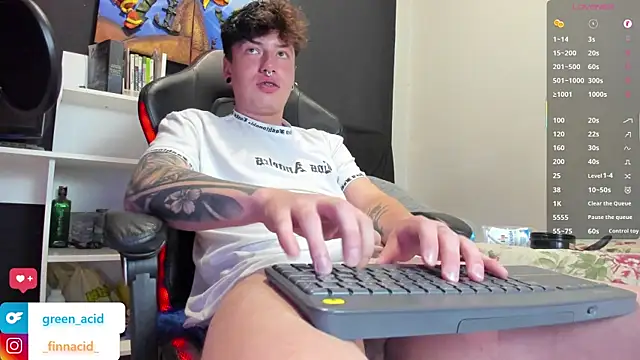 Green_acid01's Webcam Show