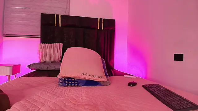 lay_navas élő XXX-chatje