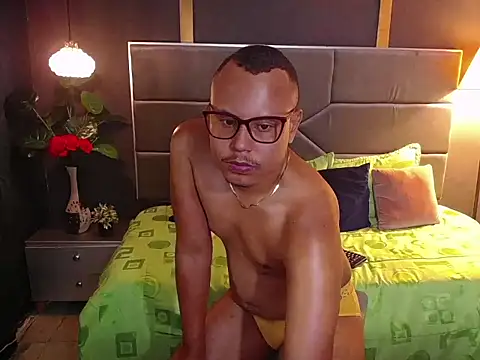 noah_oliver1n Webbikameraesitys