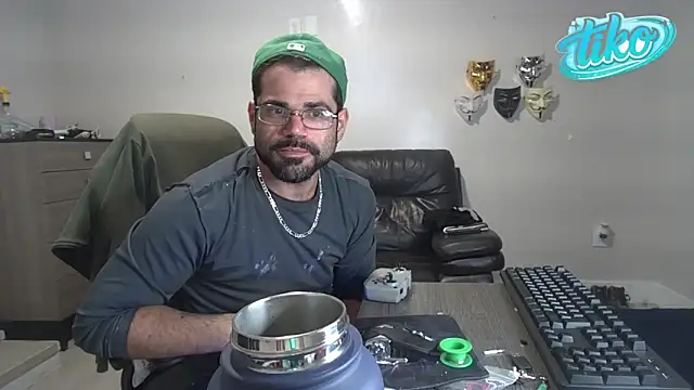 Chat XXX en directo de Zander823