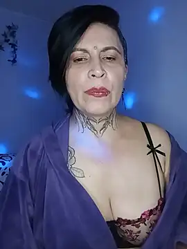Casandramillf Chat XXX in diretta