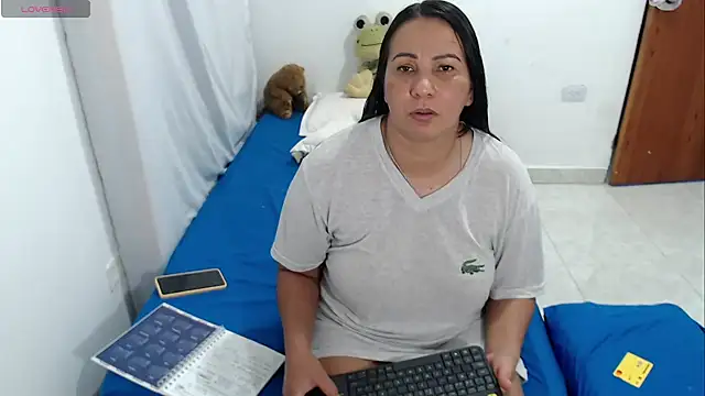 LAURA_Foxht's Live XXX Chat
