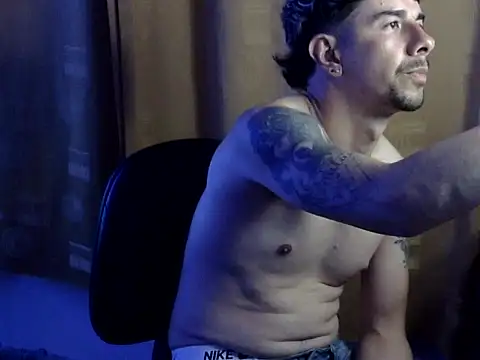 Chat +18 de venusfranco_94 ao vivo
