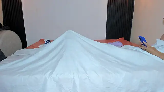 submissive_extremee élő XXX-chatje